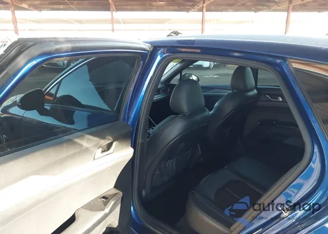 2022 Kia K5 Gt-Line from USA, damaged, VIN 5XXG64J25NG134660